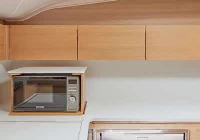 Elan-charter-verhuur-zeilboot-yachtco-73.jpg