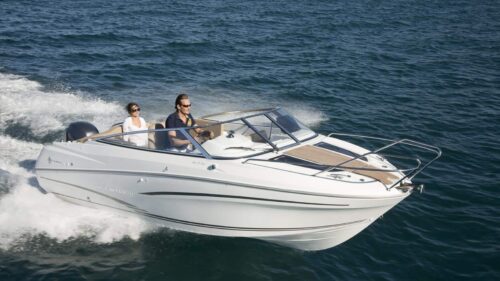 Jeanneau-motorboat-charter-rent-yachtco-23.jpg